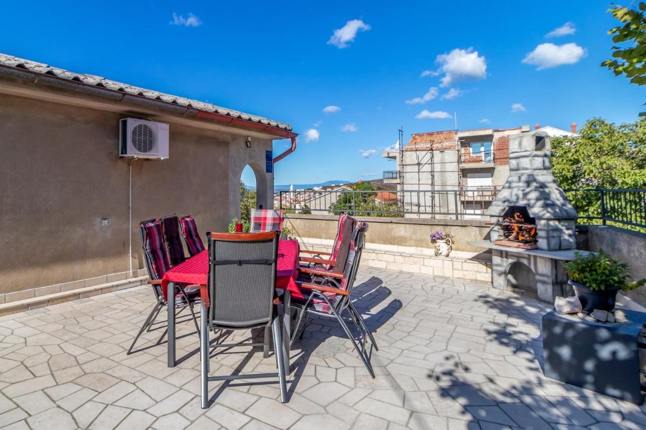 Apartments Lord Нови Винодолски Екстериор снимка